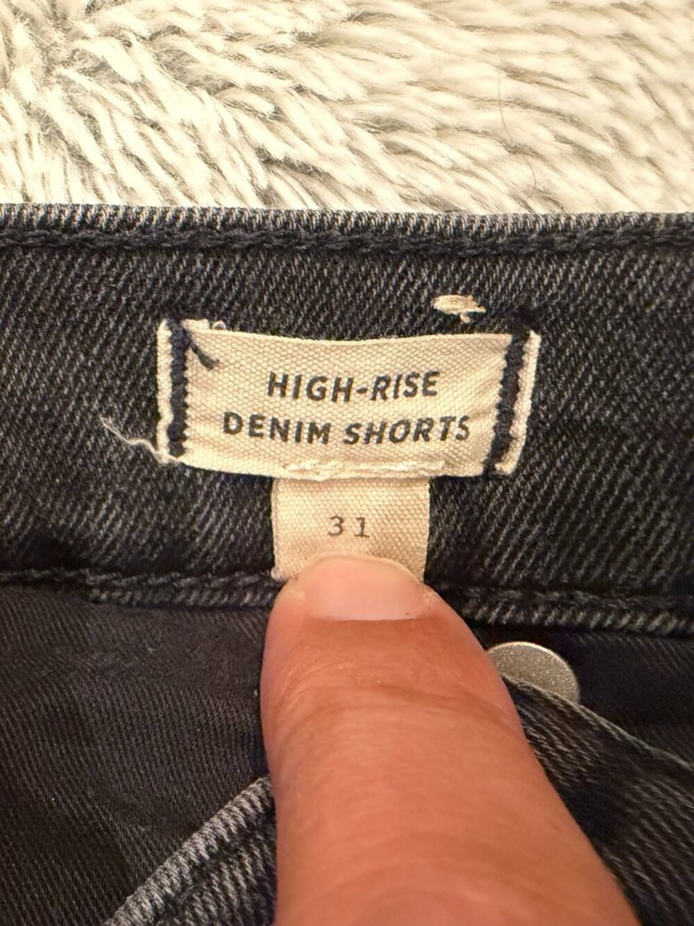 Madewell Black Jean shorts - Picture 3 of 5